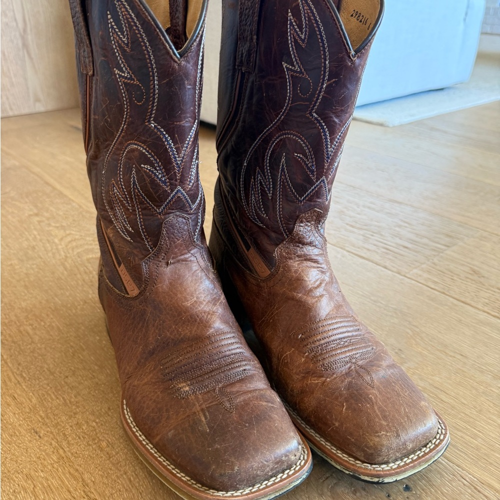 Classic Brown Western Cowboy Boots